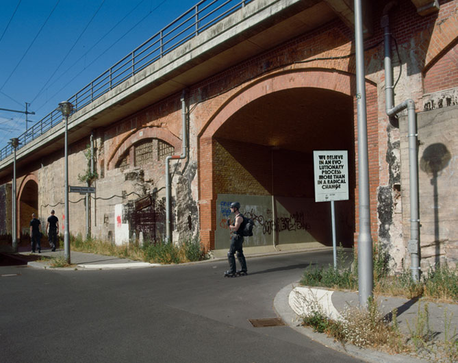 Underpass, 2010, C-Print, Diasec, Auflage 6, 95 x 120 cm
