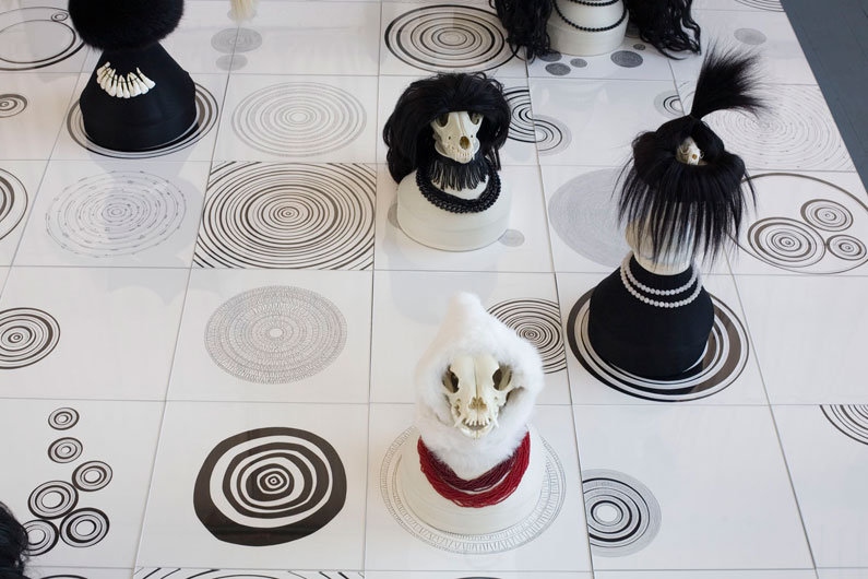 ohne Titel, 2010, Zeichnungen, MDF, Farbe, Acrylglas, Spiralfedern, Metall, Strumpfhosen, Haar, Pelz, Sch&auml;del, Perlen, Eberz&auml;hne, Federn, Kunstharz, 350,5 x 350,5 x 56 cm